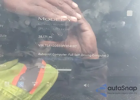 2023 Tesla Model Y Awd/Long Range Dual Motor All-Wheel Drive from USA, damaged, VIN 7SAYGDEE0PF614667